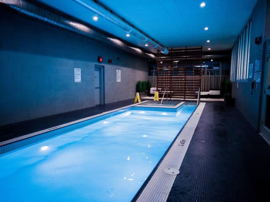 Luxury Suite Downtown Toronto Near Cn Tower Luaran gambar