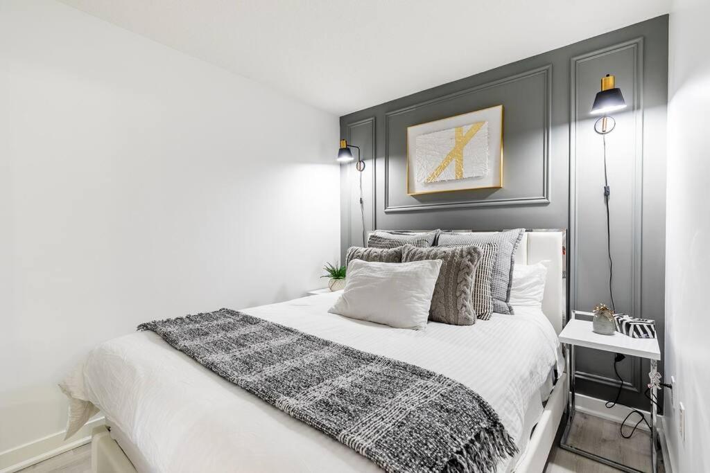 Luxury Suite Downtown Toronto Near Cn Tower Luaran gambar