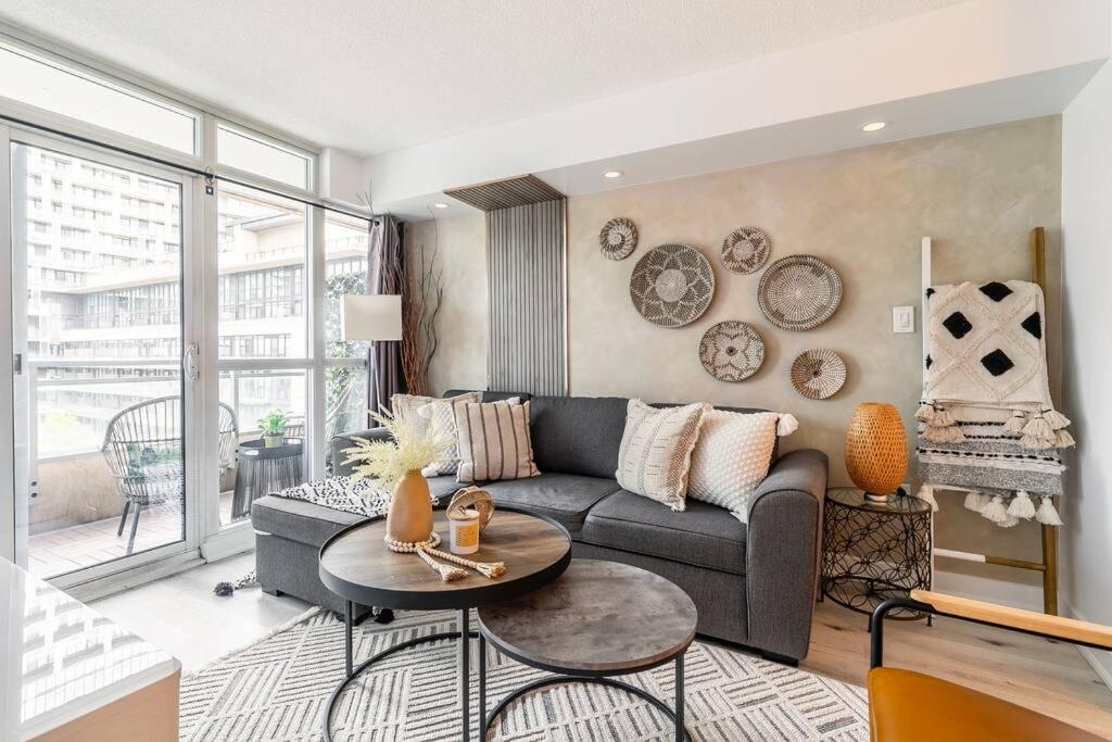 Luxury Suite Downtown Toronto Near Cn Tower Luaran gambar